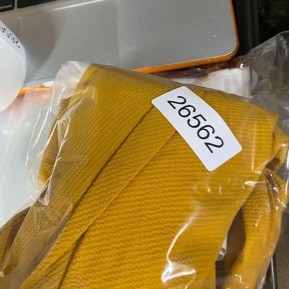 B. Darlin Dress Women 5/6 Yellow Sheath Short V-Neck Belted Zipper Lined Casual - Picture 8 of 8